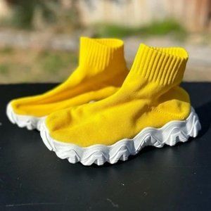 Kid's Pull On Sock Style Shoes in Yellow